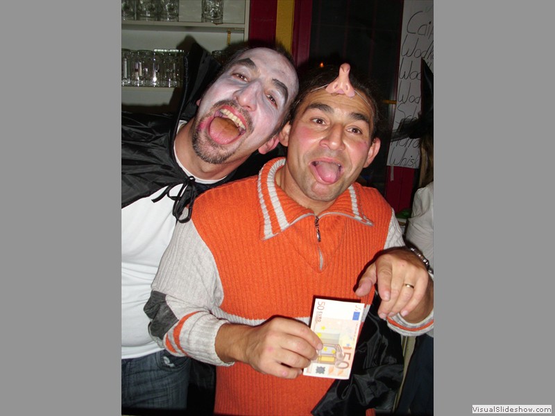 2010_1101Halloween20100023