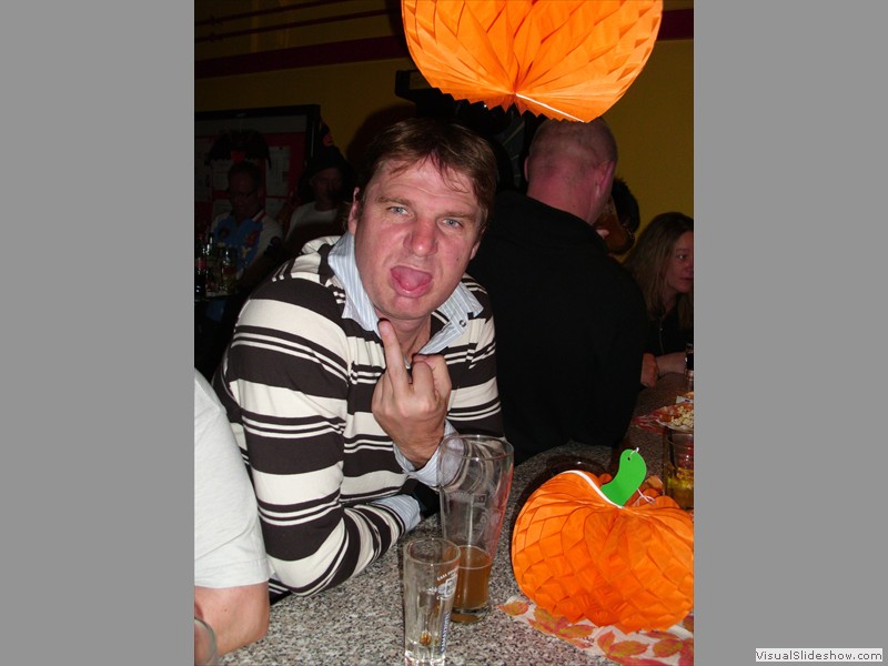 2010_1101Halloween20100029