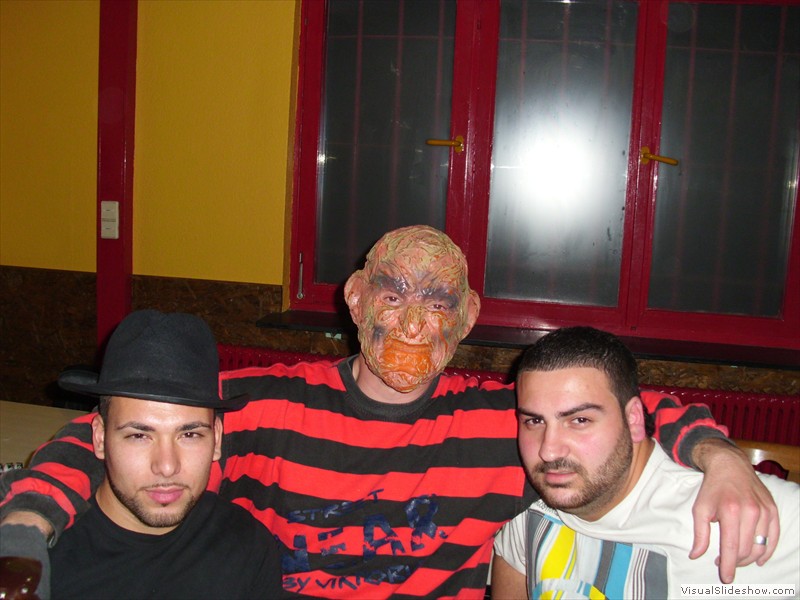 2010_1101Halloween20100050